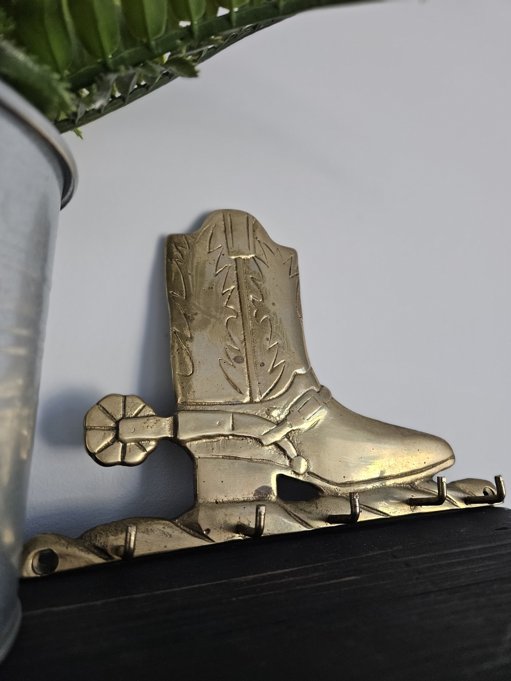 Brass Cowboy Boot Wall Hook - Western Boot Key Rack - Picture 2 of 3